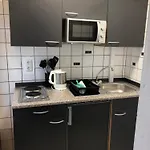 Bunte Ferienhaussiedlung Holiday park