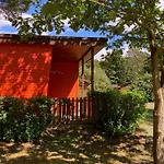 Bunte Ferienhaussiedlung Holiday park