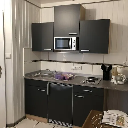 Bunte Ferienhaussiedlung