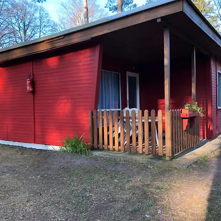 Bunte Ferienhaussiedlung